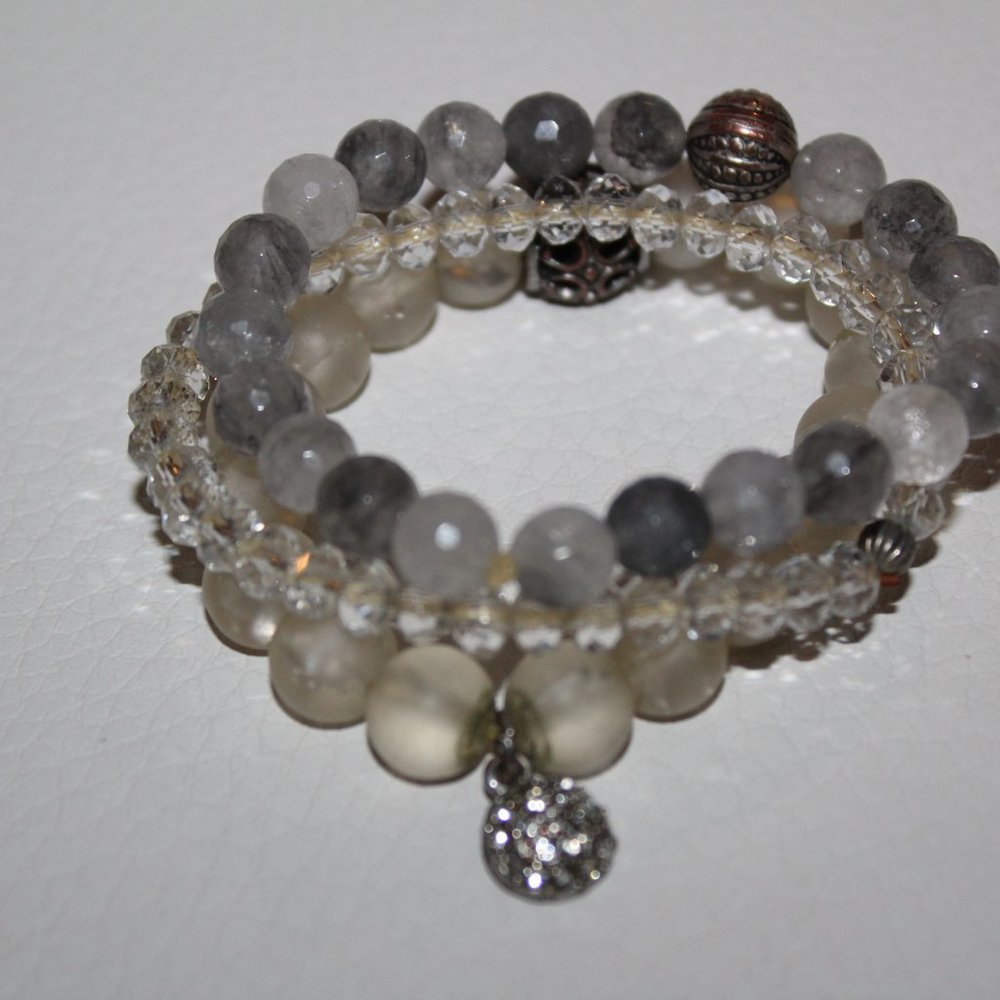 SET OF 3 BEADED STRETCH BRACELET GREY CLEAR